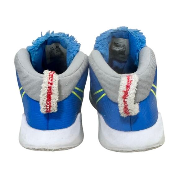 Nike Team Hustle D 10 Monster Shoes Blue Furry Face Toddler Size 10C Rare Cute - Picture 5 of 8